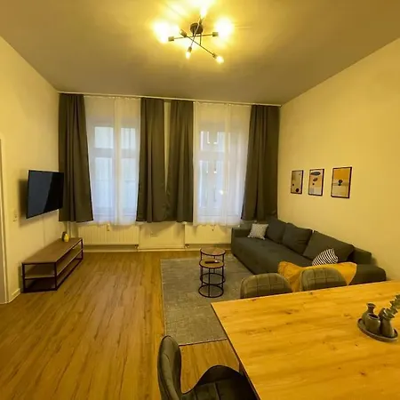 Lucky Ls04 - Vollausstattung - Zentrum - Aufzug - Grosse Kueche - 2 - Smart-tv Appartamento *